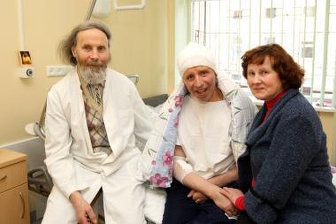 Viltis: docentas J.Šidiškis stimuliatorių S.Žemaičiui prijungs po dviejų savaičių, ir tada ligonio žmonos Laimos globos reikės mažiau.