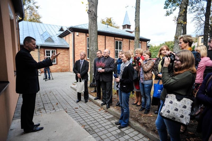 Ieškantiesiems pagalbos – nauji bažnyčios namai
