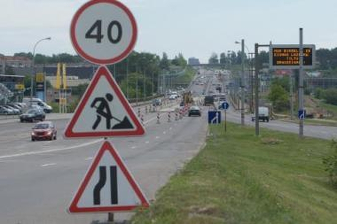 Suvaržymas: eismas Lazdynų tiltu bus ribojamas visą vasarą.