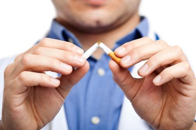 Naudingiausi biudžetui – rūkaliai ir taurelės mėgėjai
