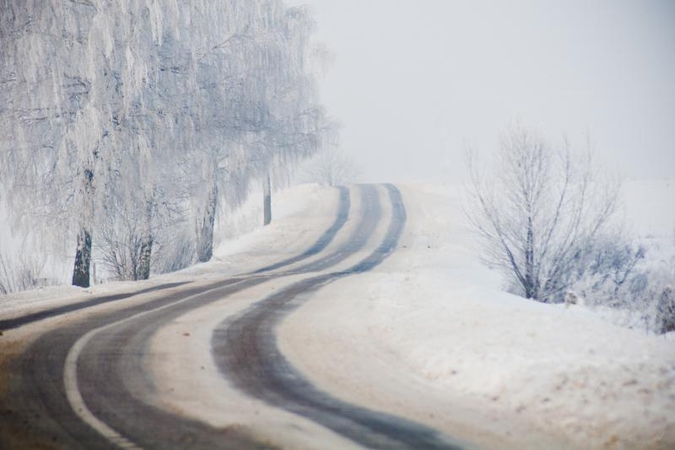 Sniegas kėsinasi įkalinti Kauno rajono kaimus