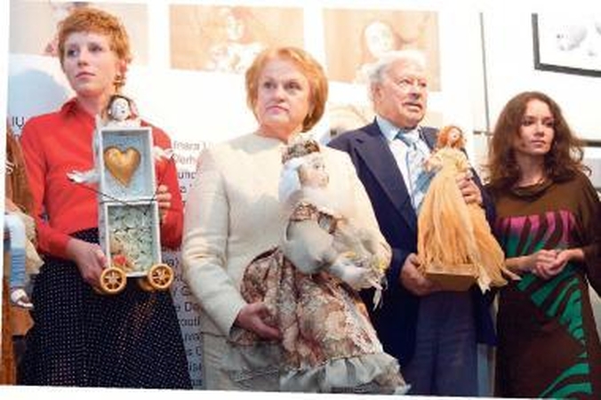 Lėles sūpavo ir L.Donskis, ir D.Banionis