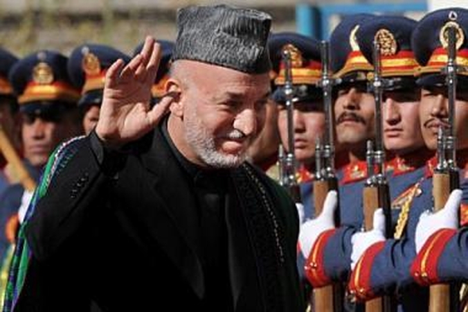 Afganistano prezidentu perrinktas H.Karzai žada kovoti su korupcija