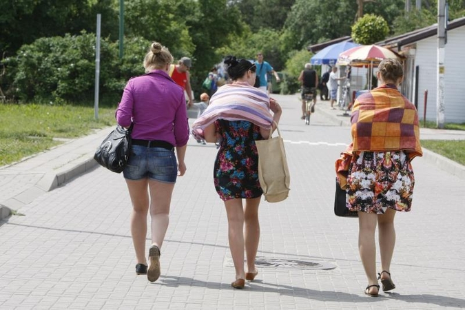 Savaitgalis pajūryje           stebins žvarba