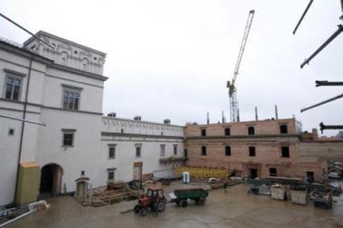 Valdovų rūmų krosnys atgimsta Kaune
