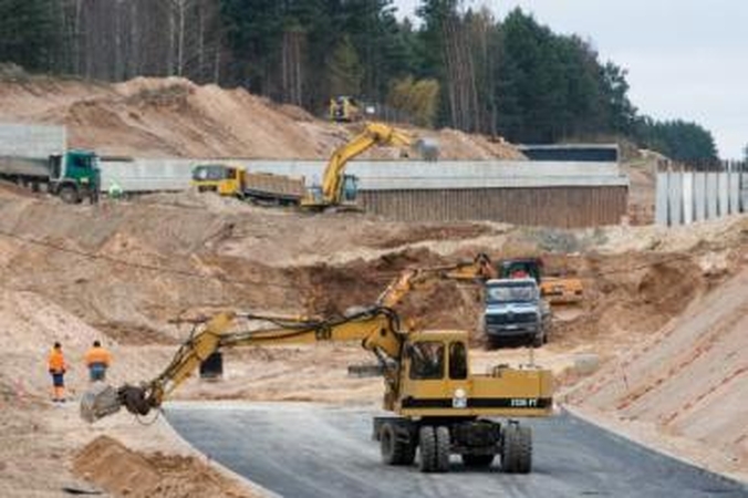 Kliūtis: vakarinio aplinkkelio trečio etapo statybas apsunkina ir tai, kad Vilniaus apskritis teisėtiems savininkams grąžino šešis sklypus, esančius planuojamų statybų vietoje.