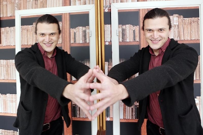 Tenorui T. Pavilioniui balsą teko grūdinti ir laidotuvėse