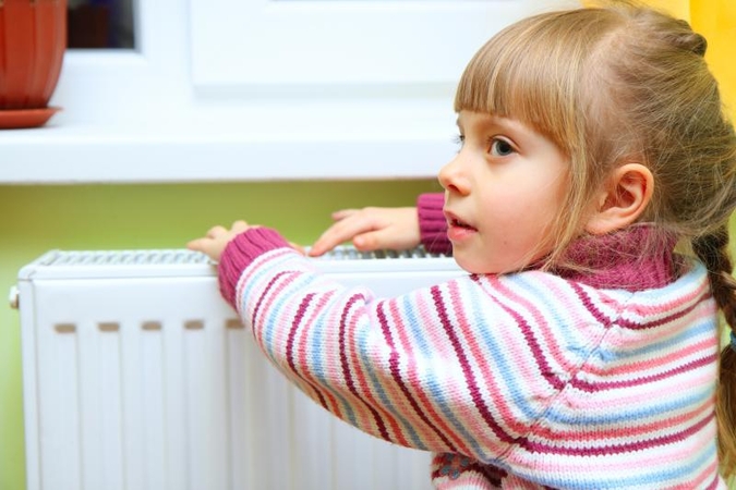 Kodėl šaltame kambaryje krenta darbingumas?