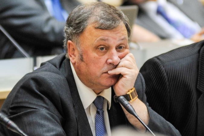 Kauno politikus verčia balsuoti aklai   