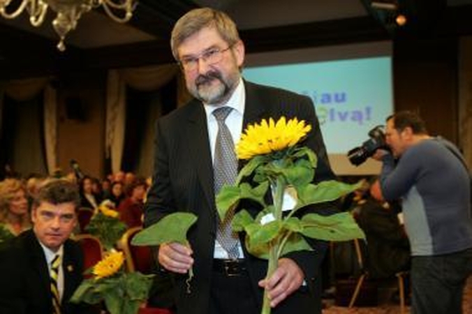 Po šešerių metų – į šešėlį