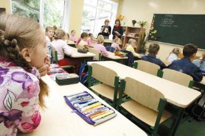 Sunkmetis: mokiniai neliks vieni – iš darbo mokytojai neišeis, tačiau gyvenimo būdą teks keisti kardinaliai.