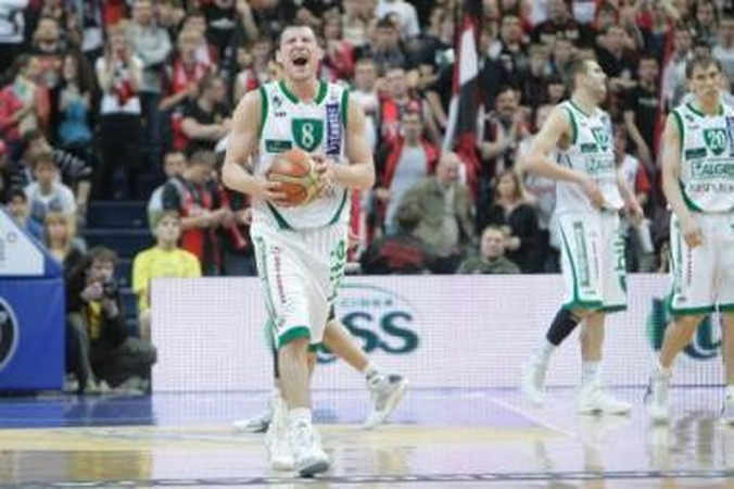 Neviltis: po dažnos atakos žalgiriečiams telikdavo staugti dėl juos apėmusio bejėgiškumo.