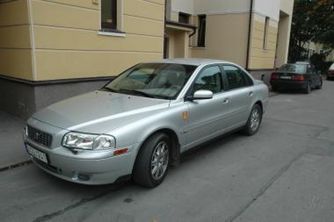 Patogu: šiandien šiuo tarnybiniu automobiliu važiuodamas į Vilnių uostamiesčio meras Rimantas Taraškevičius perkaisti neturėtų, nes oro kondicionierius gali veikti visu pajėgumu.