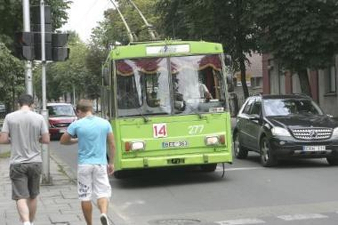 Įžvalga: valdininkai mano, kad nedarbas sumažino viešojo transporto keleivių srautus.