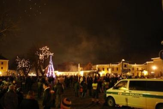 Darbas: per Naujųjų sutiktuves policijos pareigūnai didžiausią dėmesį skirs Teatro aikštei.