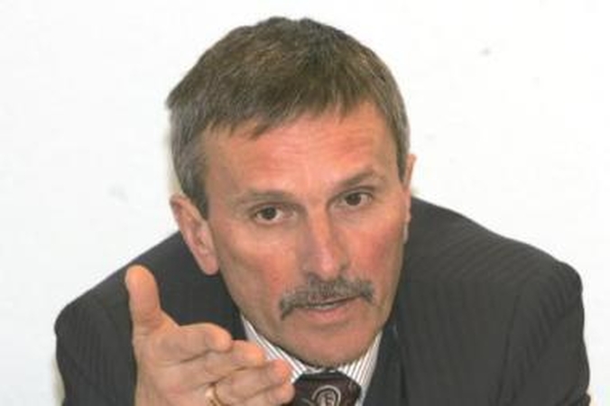 Motyvas: V.Burokas tikina, kad ruošti geriamąjį vandenį dabar kainuoja brangiau.