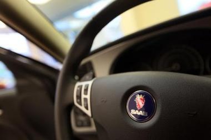 Neprileido: "General Motors" pardavė Švedijos automobilių gamintoją "Saab" olandų bendrovei "Spyker Cars", tačiau V.Antonovas prisidėti prie  "Saab" valdymo tik po šešerių metų.