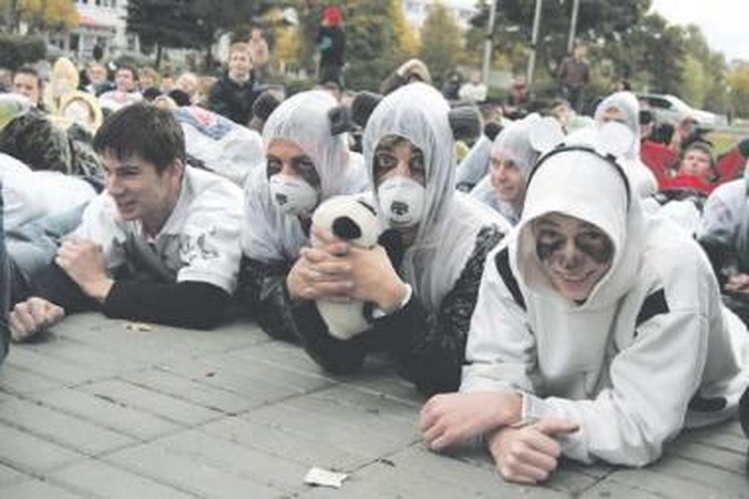 Krikštynos: pramoga ar pasityčiojimas?