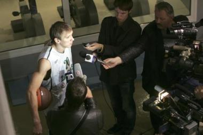 Dėmesys: į savo varžybas "Žalgirio" klubas šį sezoną yra akreditavęs daugiau nei 100 žiniasklaidos atstovų.