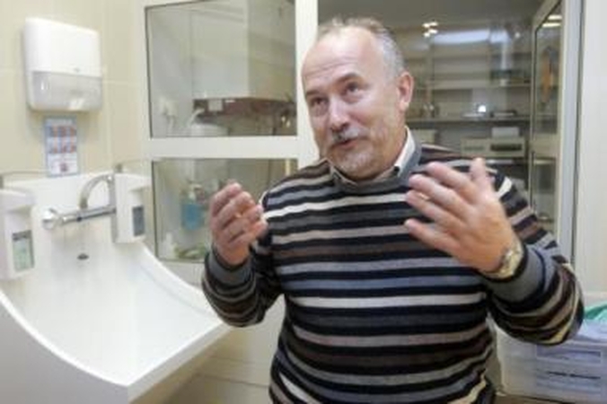Įsitikinimai: chirurgas A.Paškinas savo talentą nori įrodyti darbu.