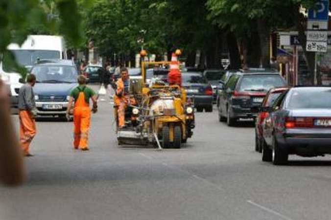 Nutrynė: A.Mickevičiaus gatvėje nudažytos eismo juostos klaidino vairuotojus.