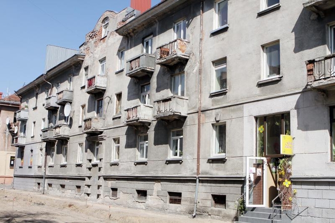 J.Janonio gatvėje – yrantys pastatai