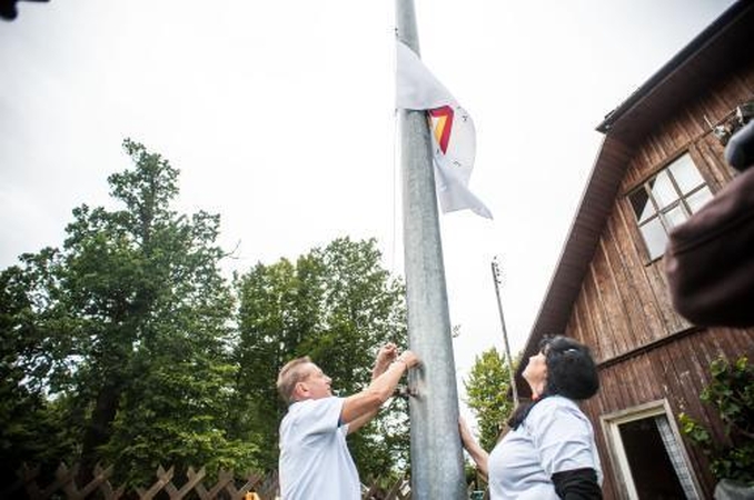 Keistis ragina ir žalgiriečiai