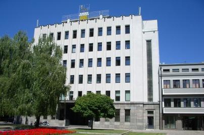 Miesto valdžia žada mažinti algas ir atleisti valdininkus