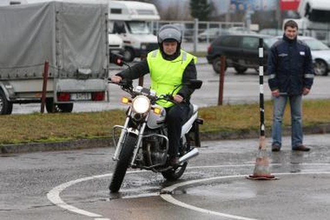 Kaip per keturiolika dienų tapau motociklininku