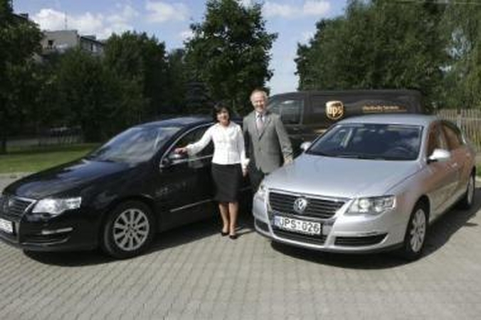Pasikeitė: buvusiu mero automobiliu važinėjantis V.Lašas kartais pristato ir siuntas.