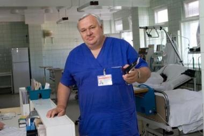 Patirtis: garsus toksikologas R.Purvaneckas žino, kad to, kuris geria, draudimai neišblaivys.