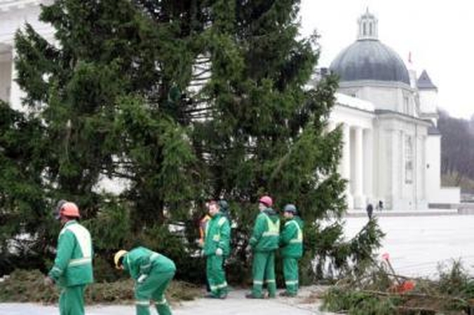 Pokyčiai: pernai kalėdinių renginių šurmulys telkėsi Rotušės aikštėje, o šiemet persikels prie Katedros.