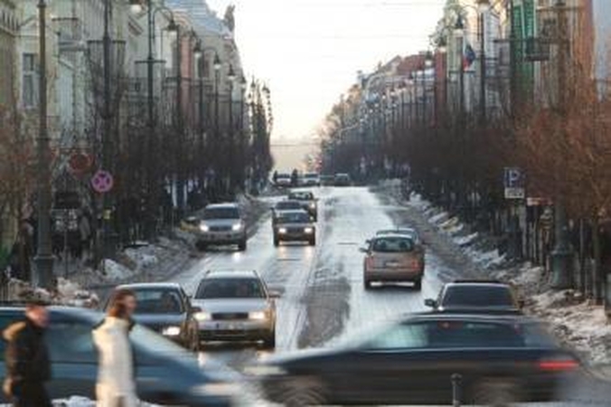 Gyvybės prospektui įpūs automobiliai?