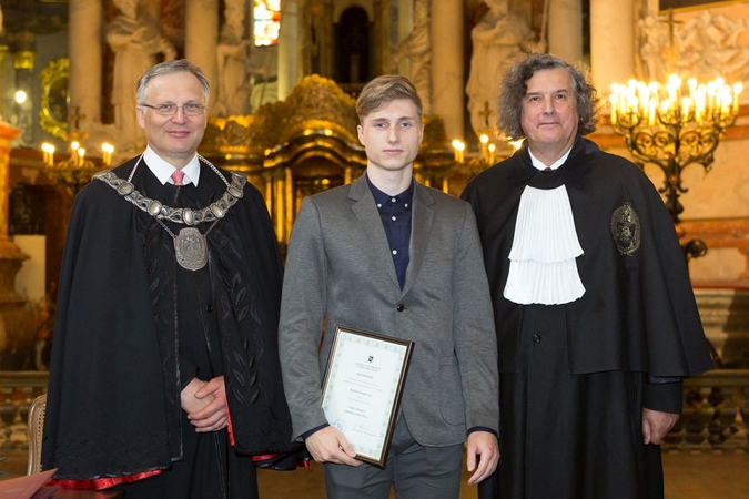 VU studentų darbai padės kovoti su internetiniais įsilaužėliais