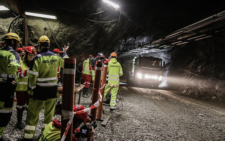 „Volvo FMX“ sunkvežimiai bandomi Bolideno šachtose Švedijoje