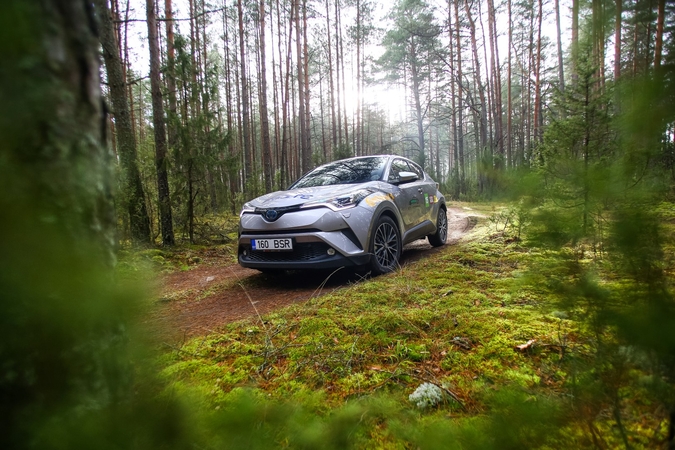 „Metų automobilio 2017“ kandidatų dizaino paslaptys