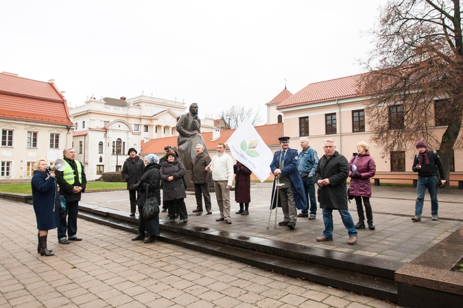 Kaune – mitingas prieš šiukšlių deginimo gamyklą