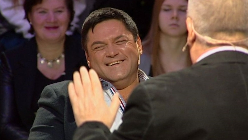 V. Cololo: humoristas turi nulipti nuo scenos, kol yra juokingas