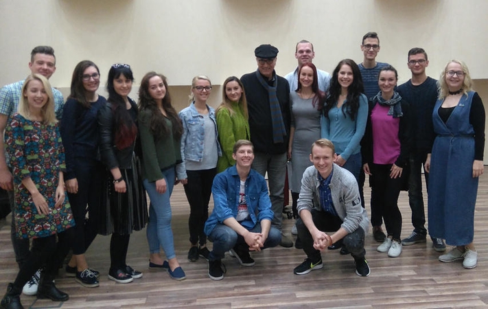 W. Niessneris (centre) su projekto dalyviais